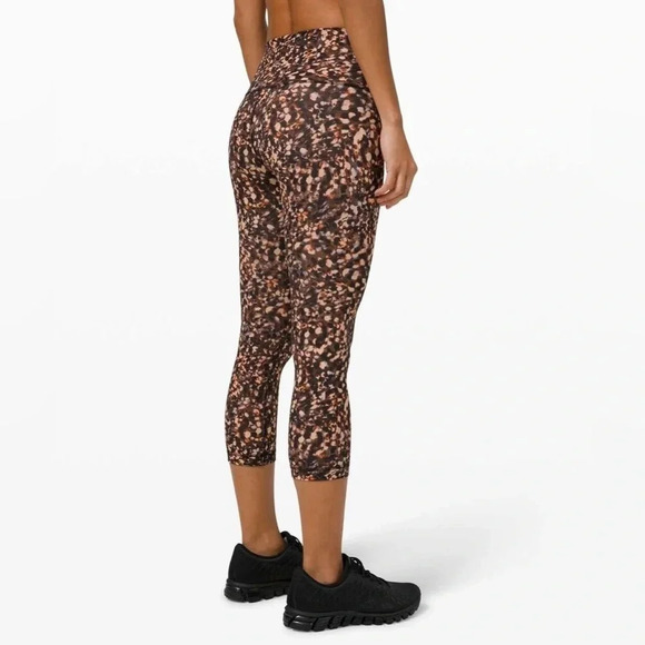 Lululemon Wunder Train High-Rise Crop 21" Tight Motion Flux Multi Size 6 EUC - Picture 2 of 5